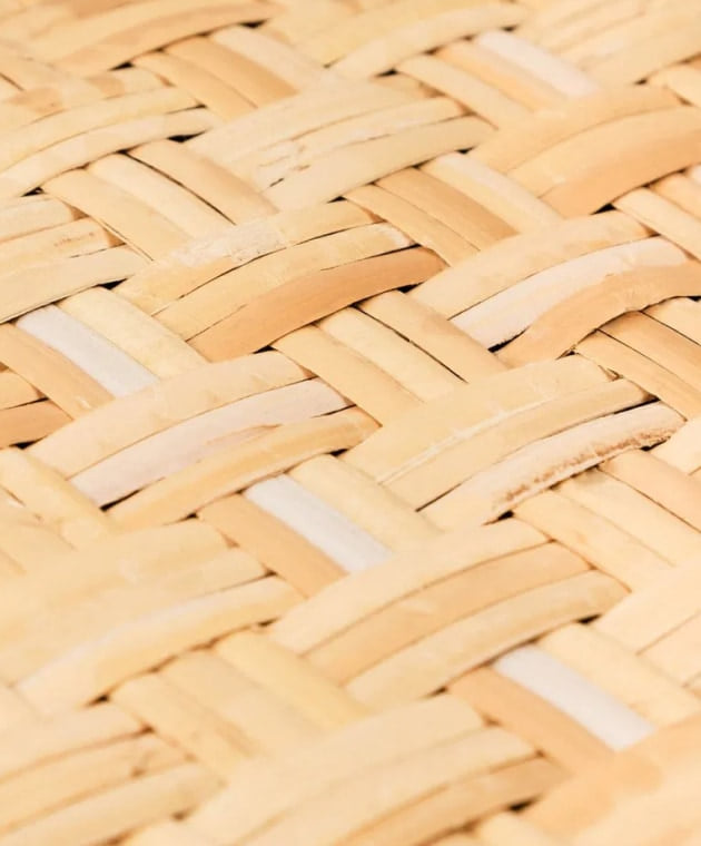 Closed Weave — Bold